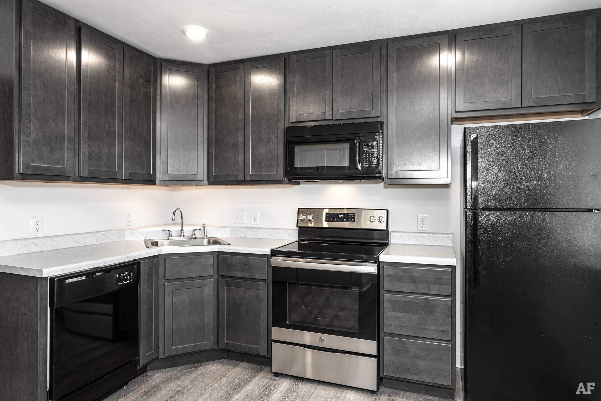 The Anchor Apartments – photo 1 of 29