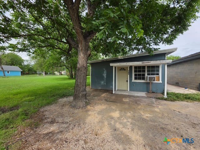 702 San Antonio Avenue – photo 1 of 9