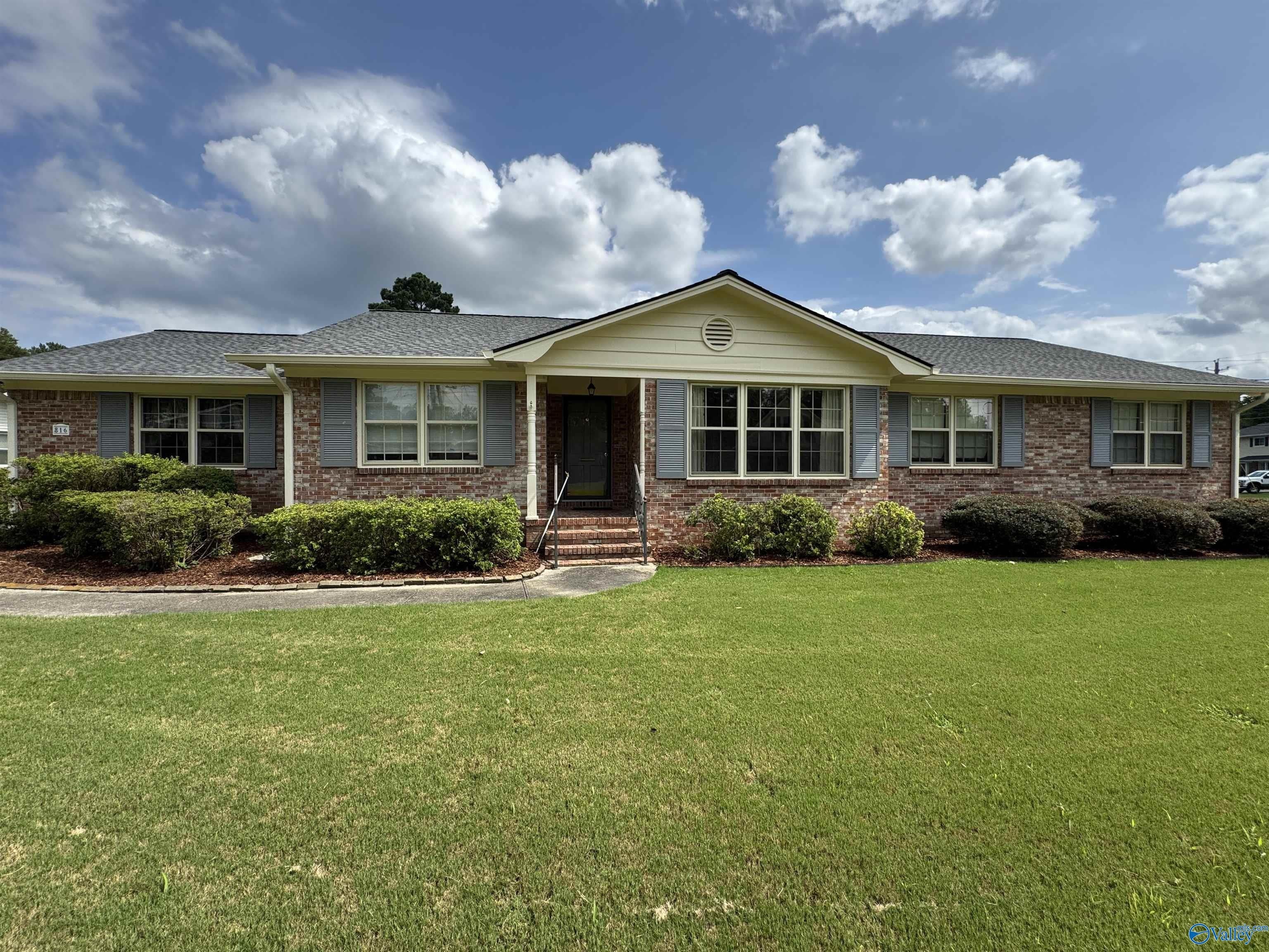 816 Mira Vista Drive – photo 1