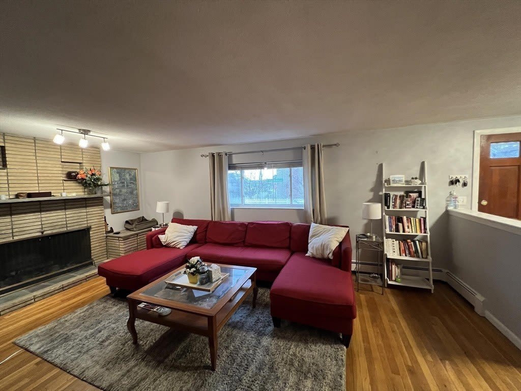 34 Grandview Ave – photo 1