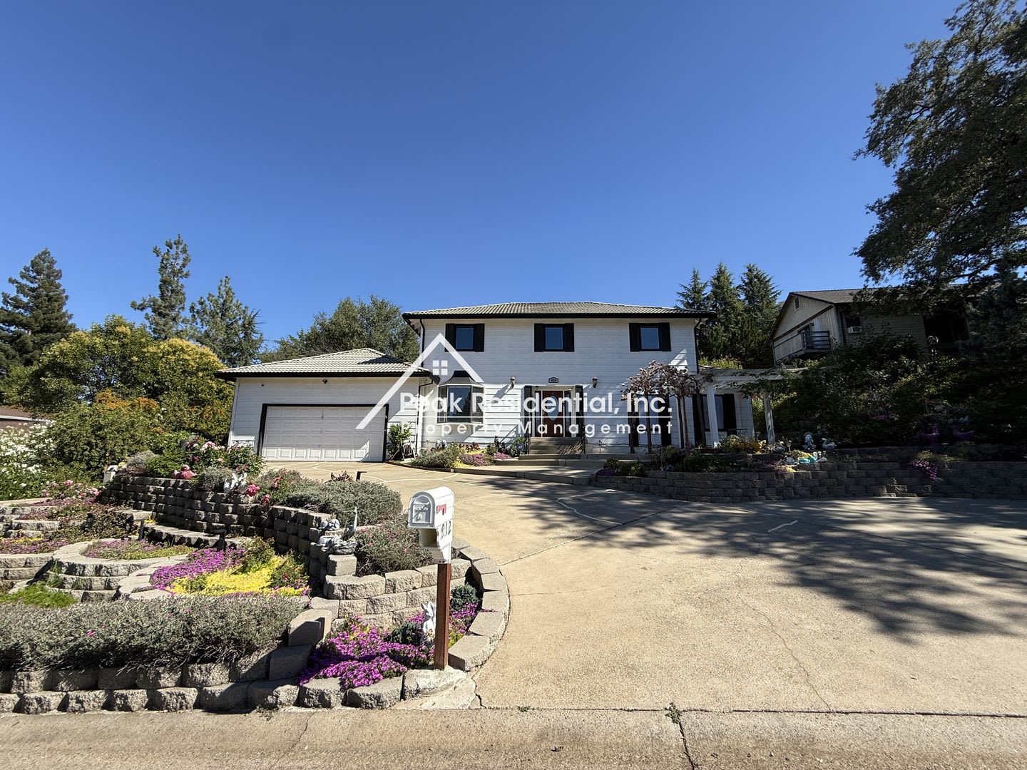 Spacious El Dorado Hills 4bd/3ba Home with Large Backyard – photo 1 of 46