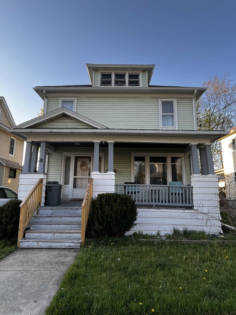 Must-See 4 BR/1.5 BA off-campus home – photo 1 of 11