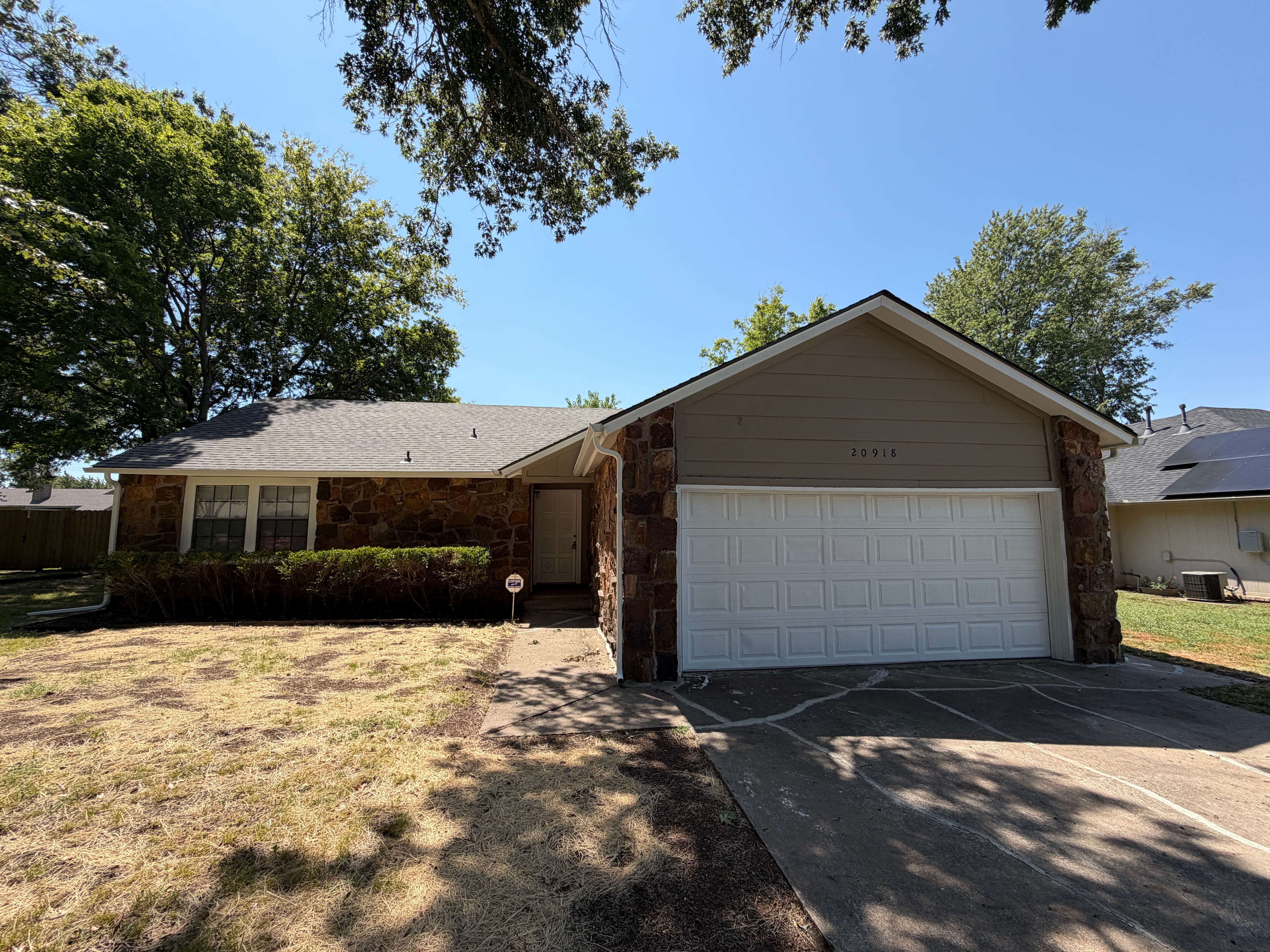 20918 E 35th St S – photo 1