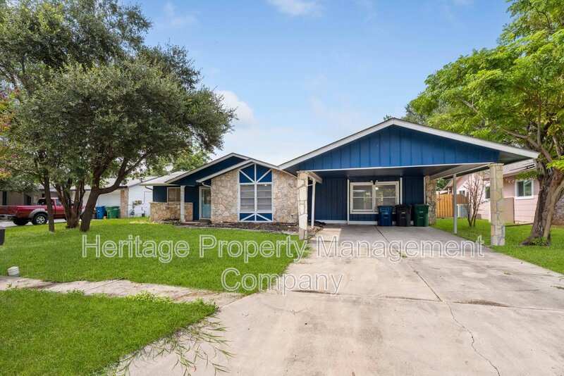 7422 Stonehouse Drive – photo 1