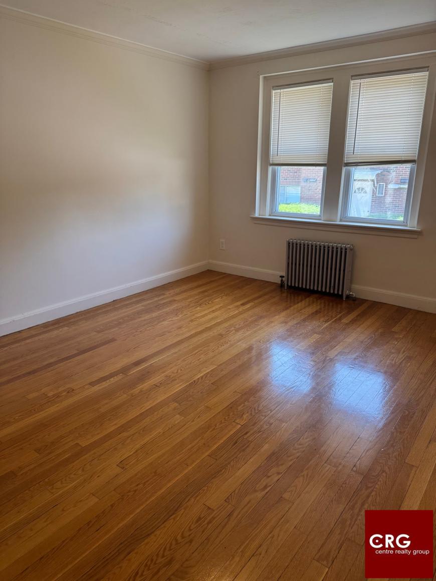 73 CENTRAL St. – photo 1