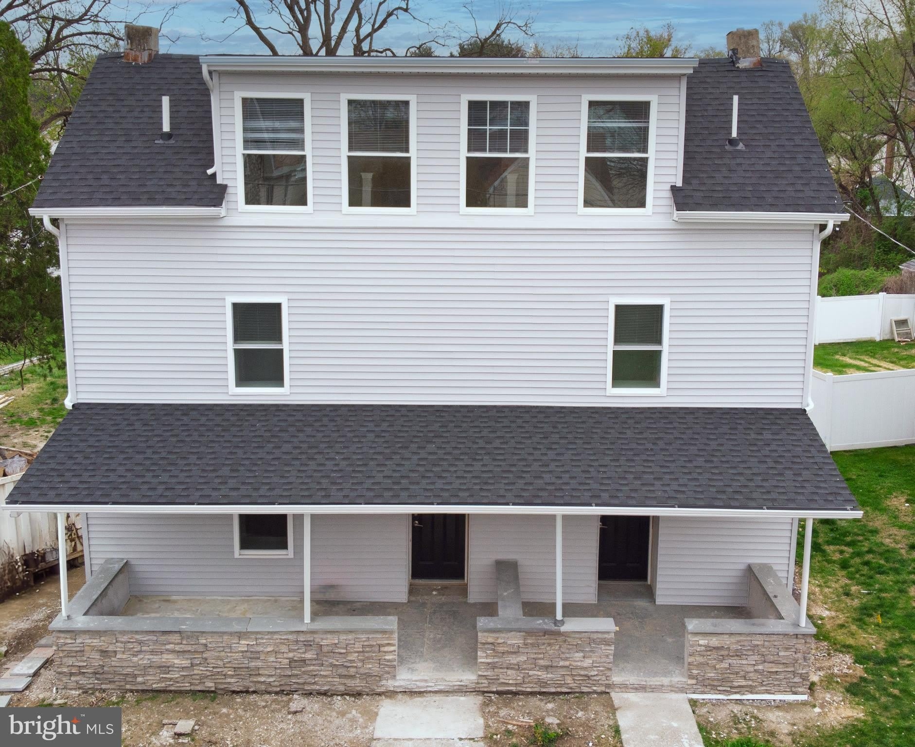 520 EAST Avenue – photo 1 of 16