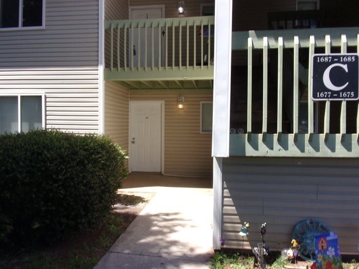1677 Eagles Place – photo 1