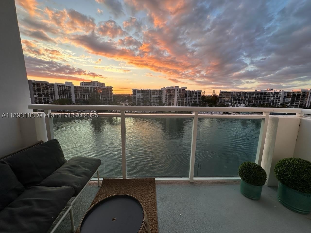 3000 S Ocean Dr – photo 1