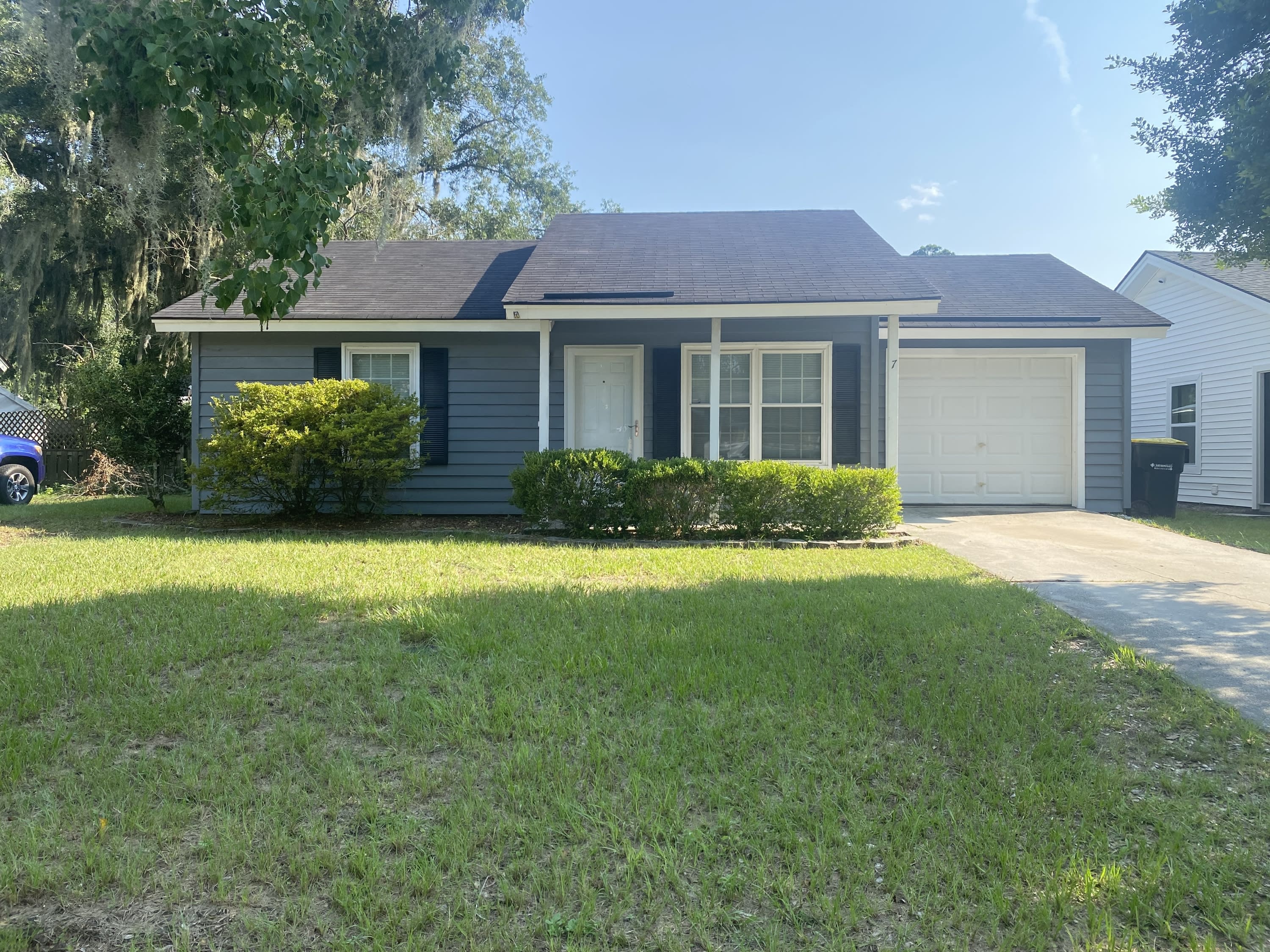 7 Belfair Drive – photo 1