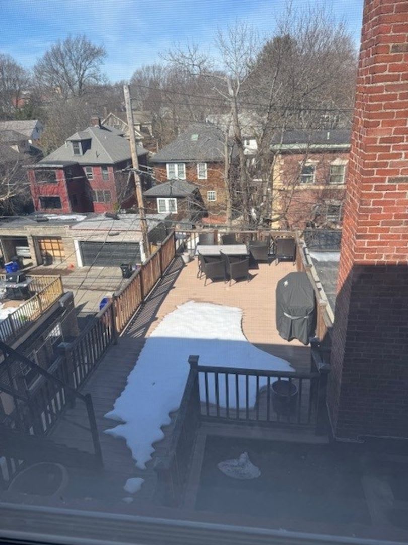 Charming 3 Bedroom – photo 1