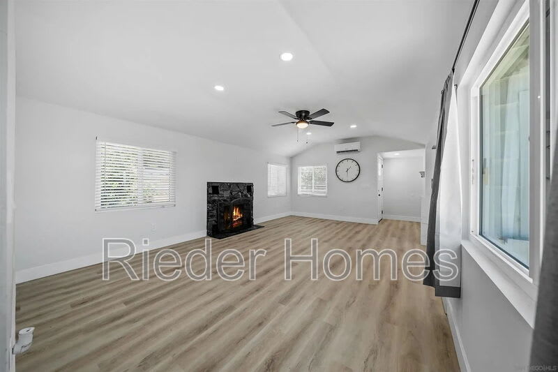 1730 Vista Del Valle Boulevard – photo 1 of 37