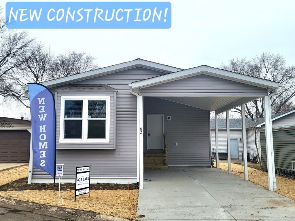 82 Northshore Road – photo 1 of 21