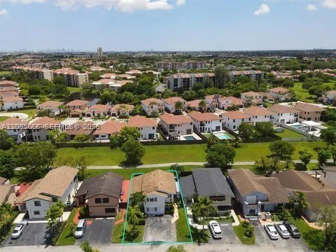 933 NW 106th Ave Cir – photo 1