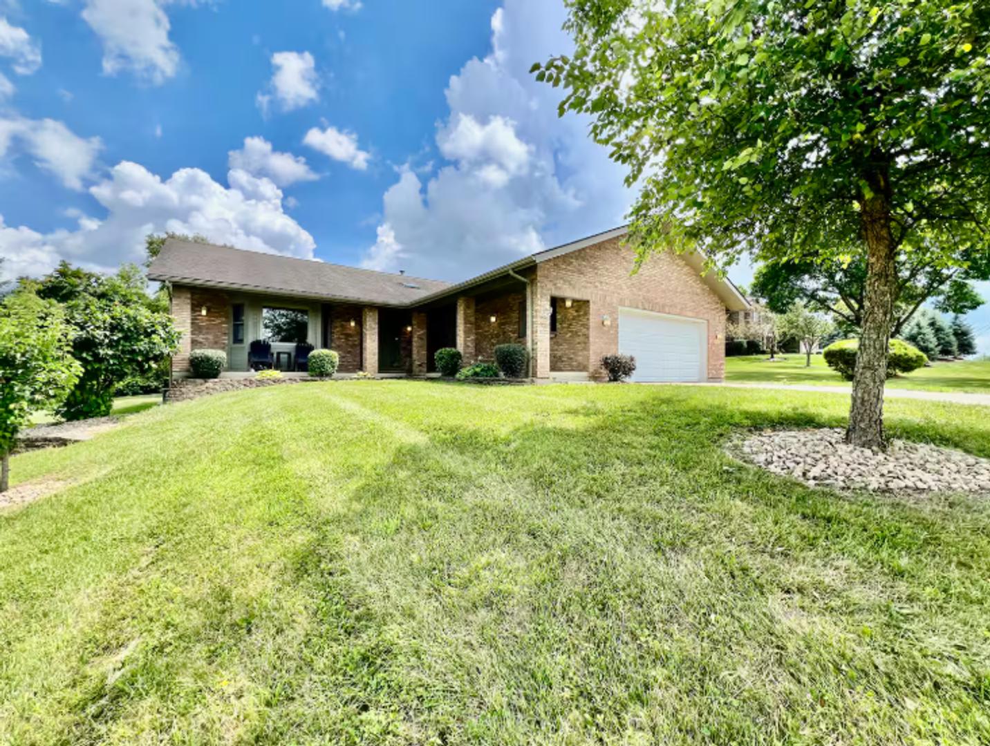 Large, stylish home in heart of Liberty twp. – photo 1 of 48
