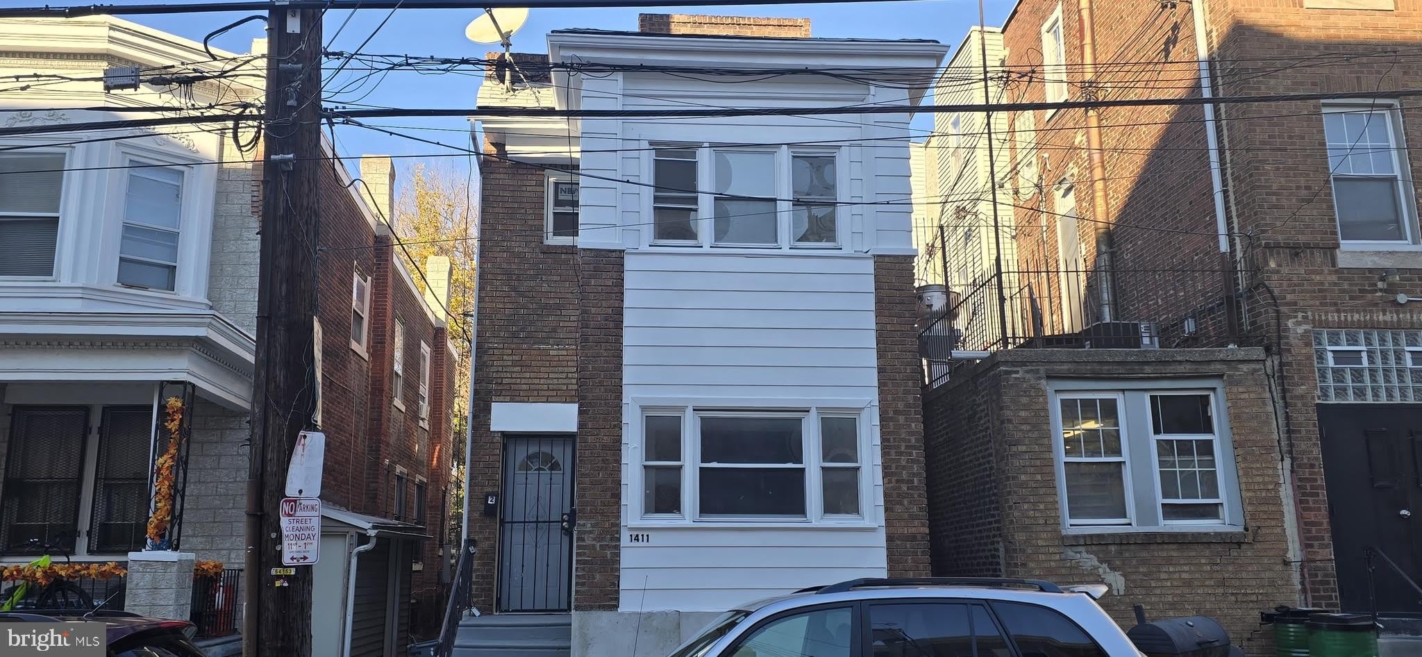 1411 W LOUDON Street – photo 1