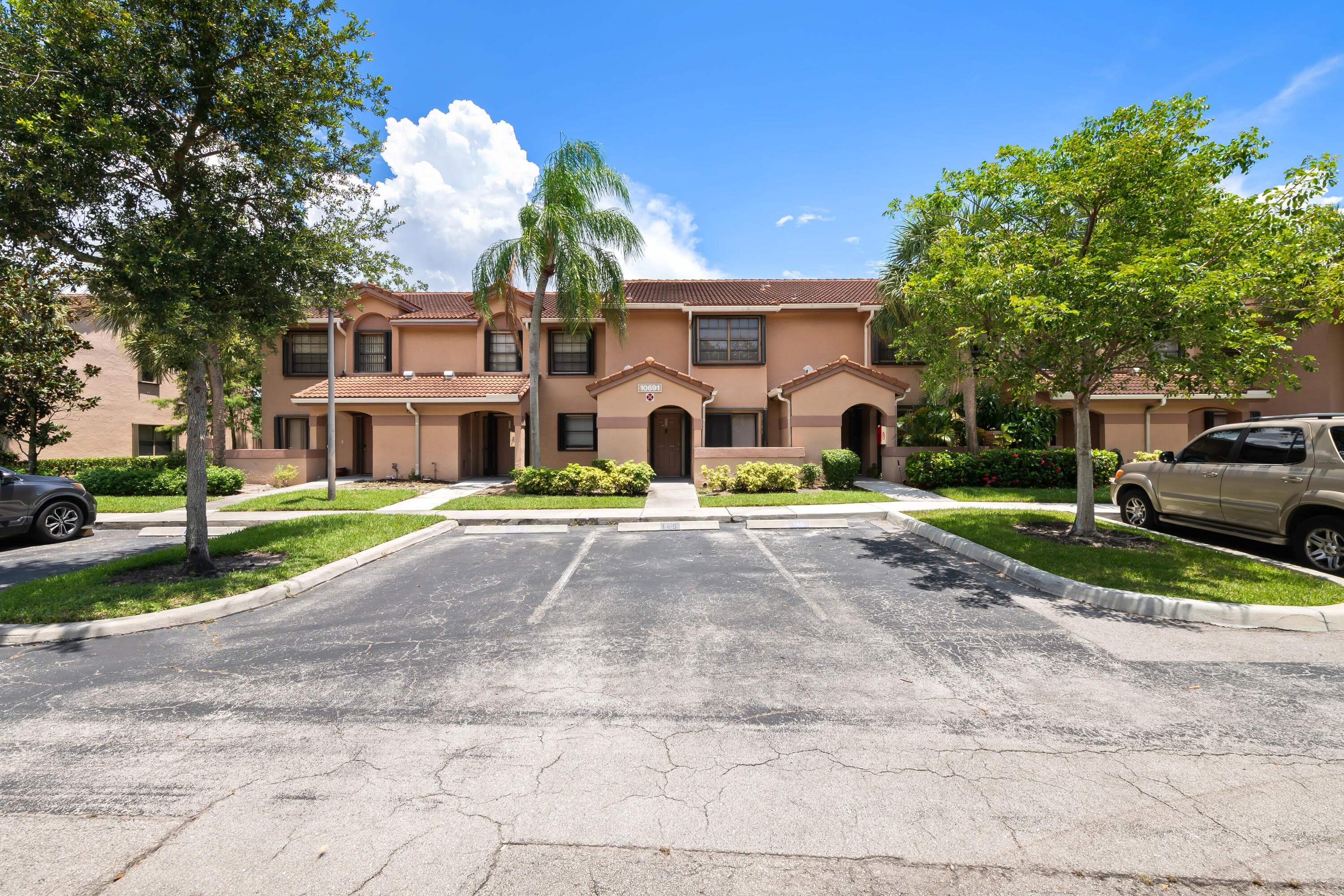 10691 NW 14th Street – photo 1 of 23