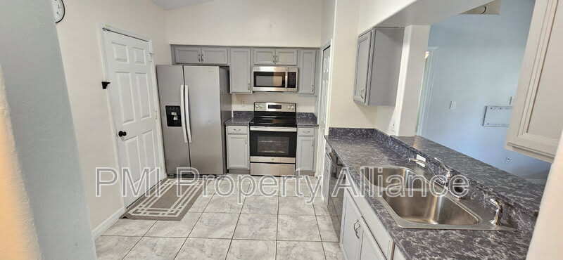 11649 Crescent Pines Boulevard – photo 1