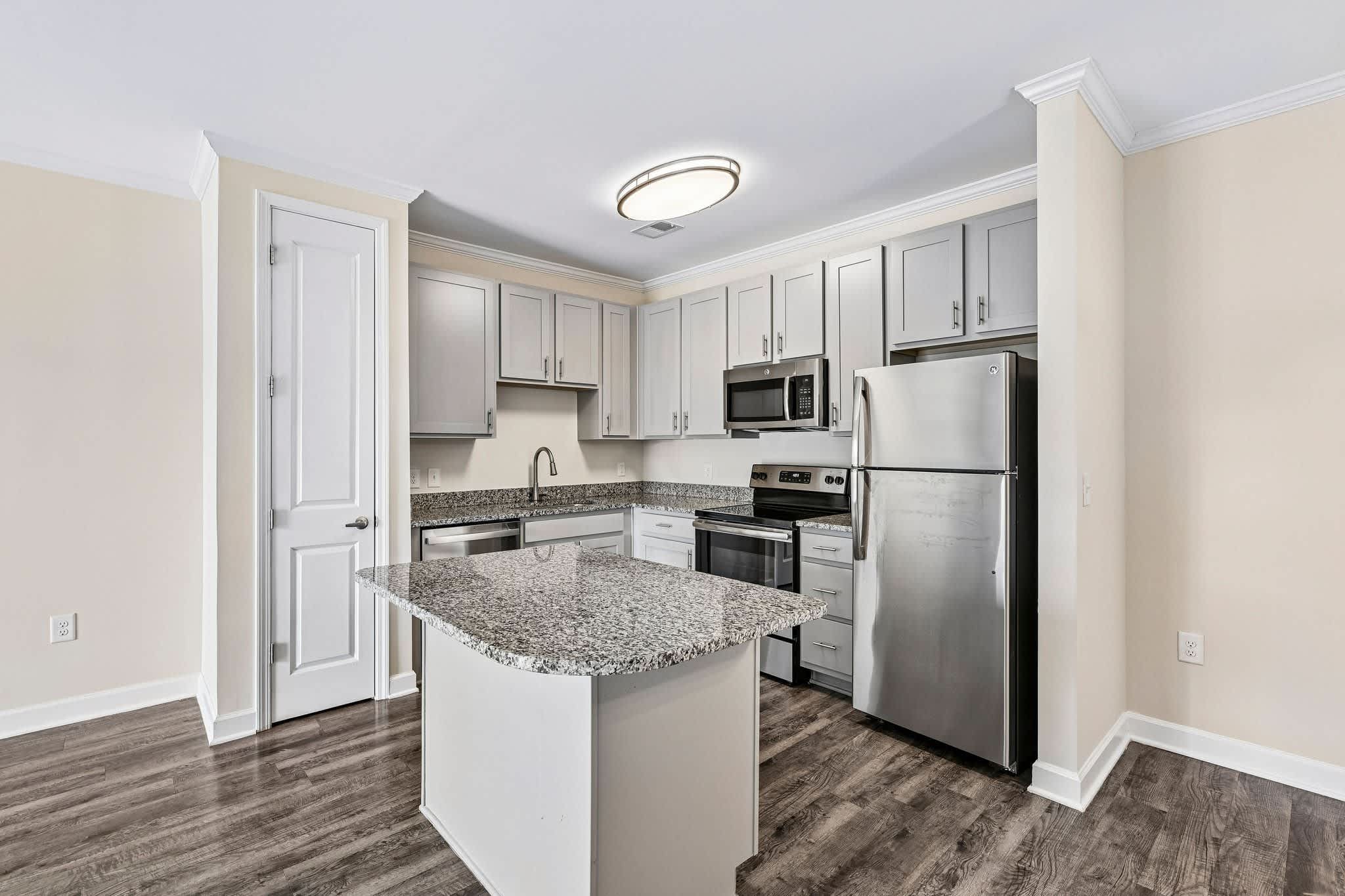 Hawks Landing Luxury Apartments – photo 1 of 167