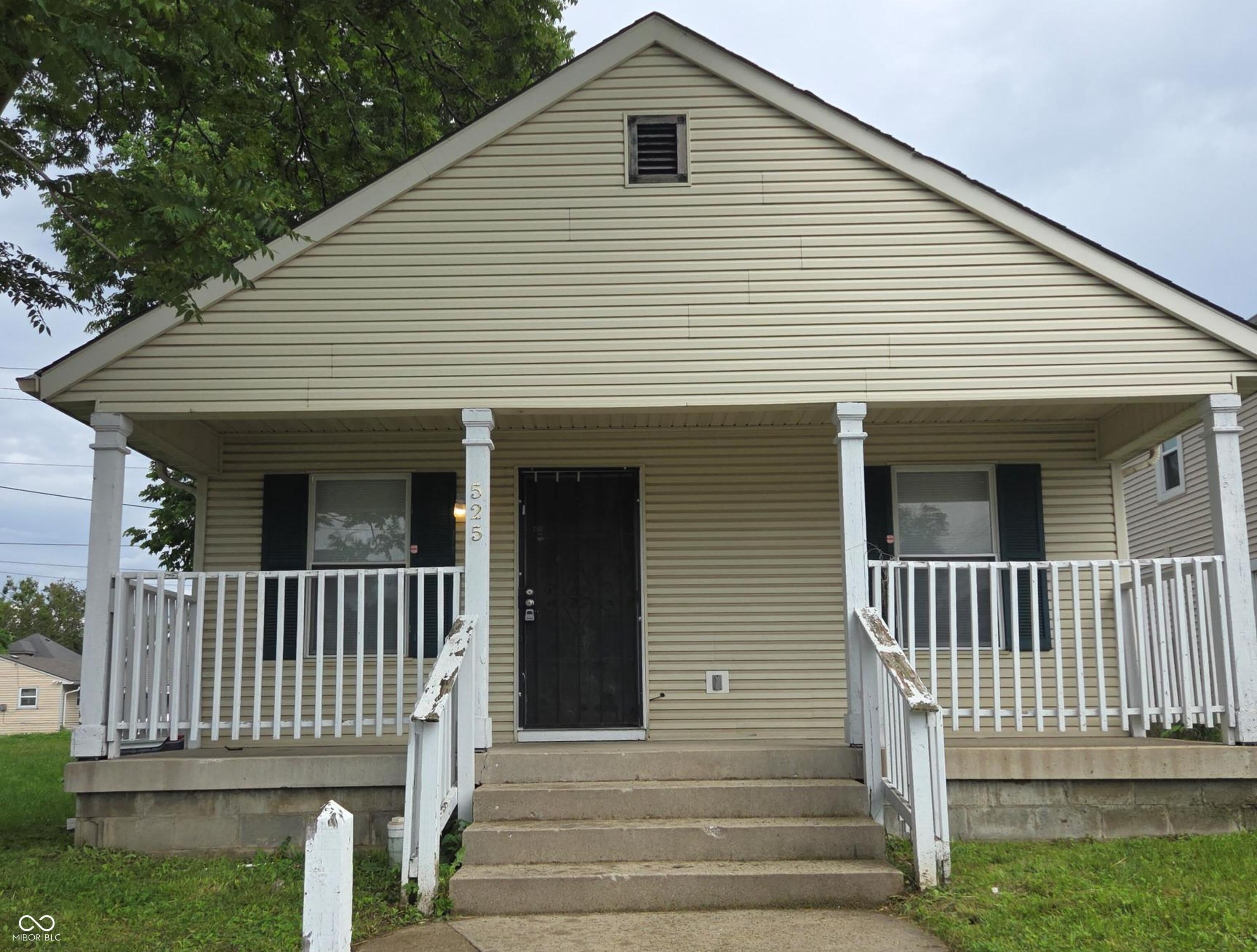 525 N Belmont Avenue – photo 1
