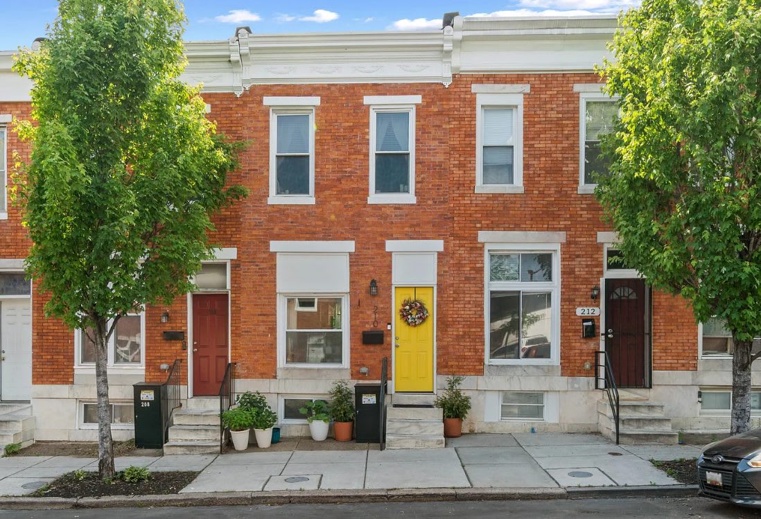 210 North Ellwood Avenue – photo 1