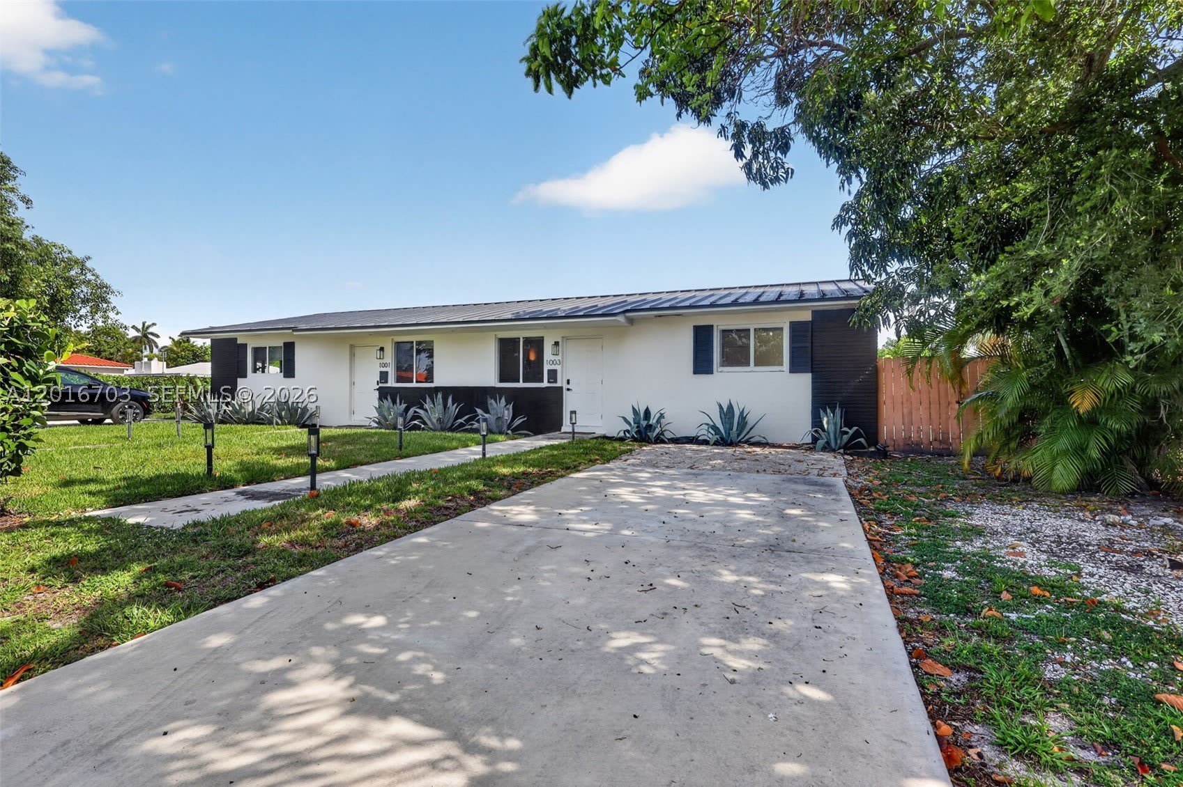 1003 NE 110th St – photo 1 of 28