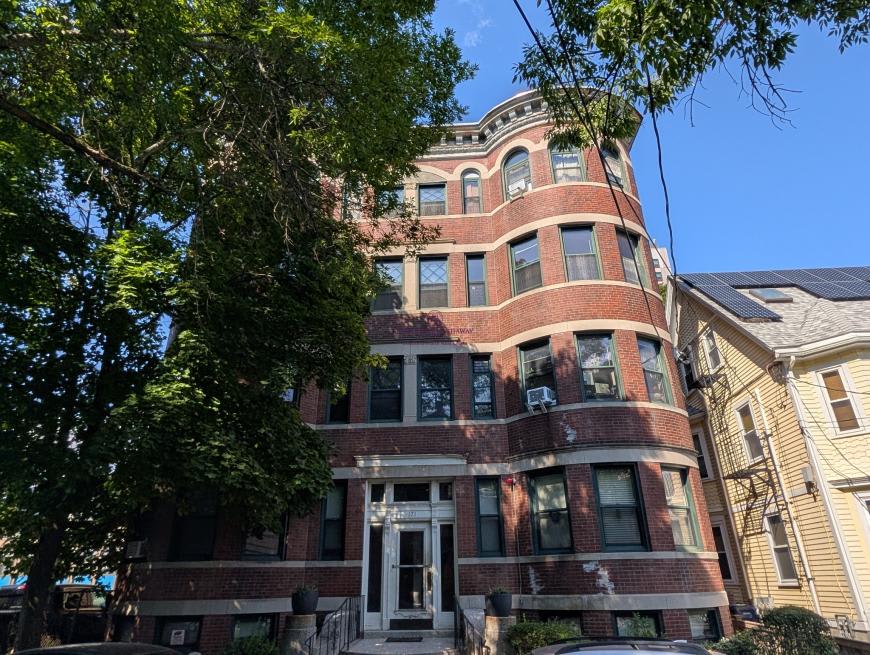171 Auburn St. – photo 1