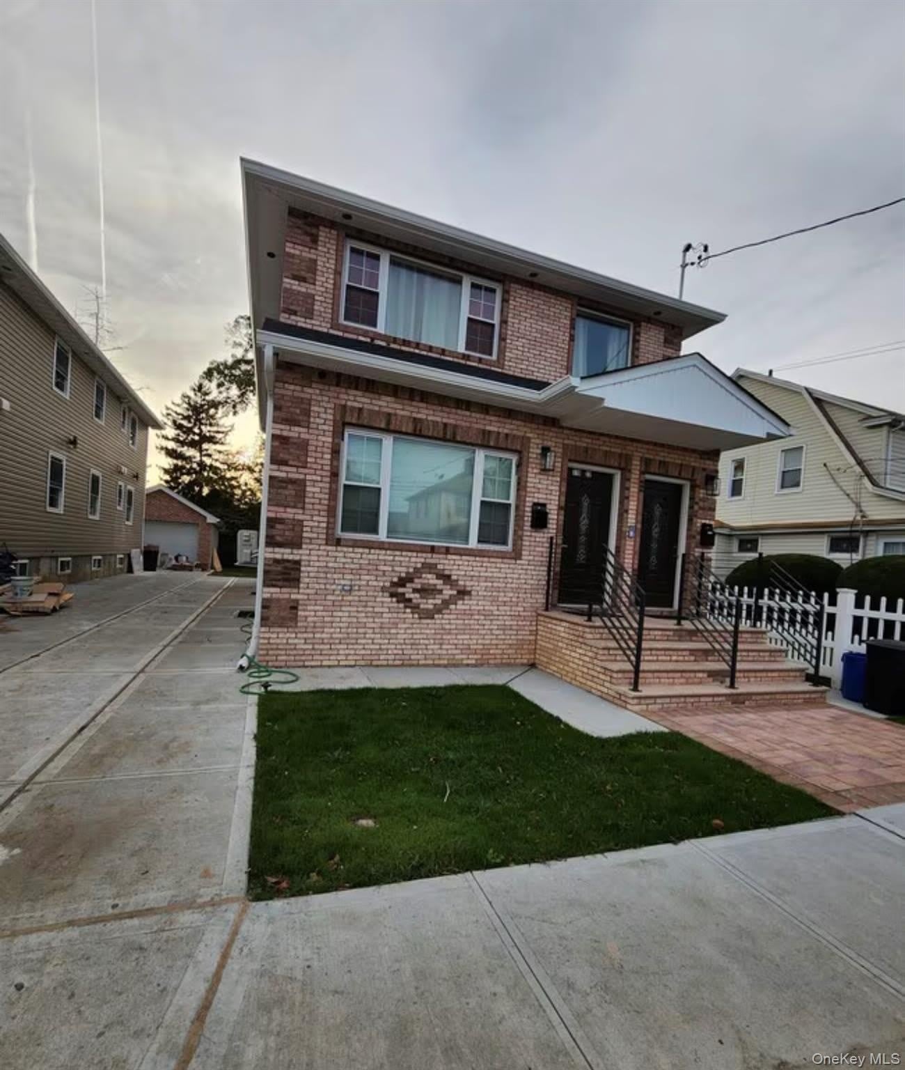 119 22 190Th Street – photo 1