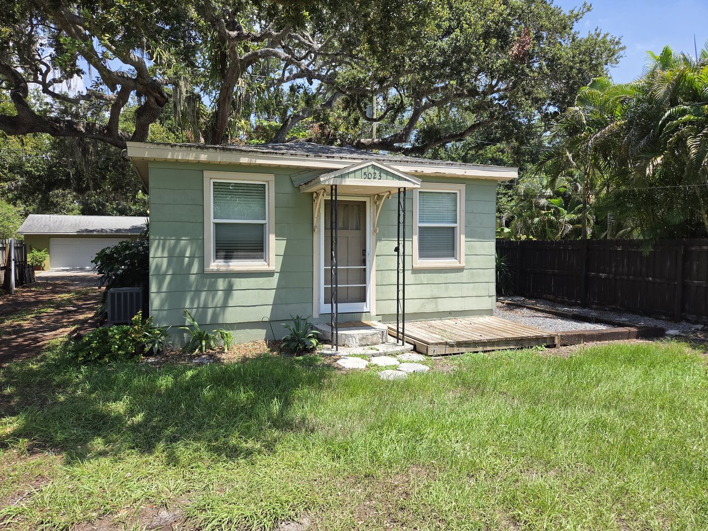 Move-In Ready! Newly Renovated Gulfport Home – photo 1 of 20