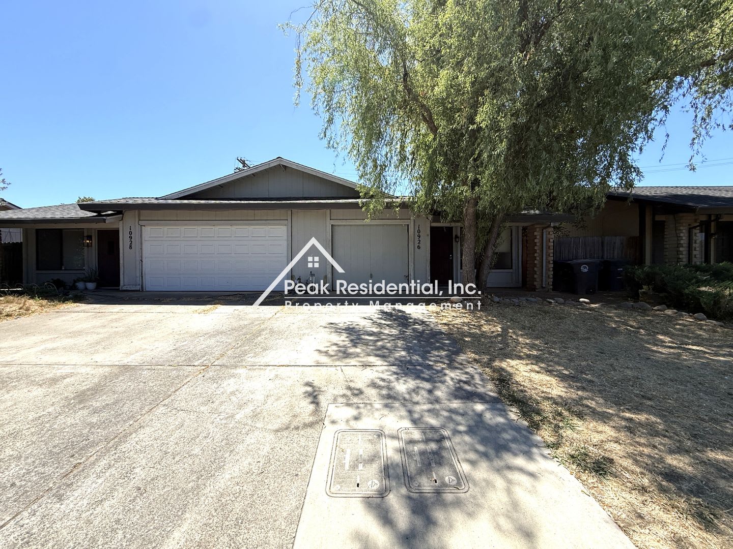 2bd/2ba Rancho Cordova Updated Duplex With 1 Car Garage! – photo 1