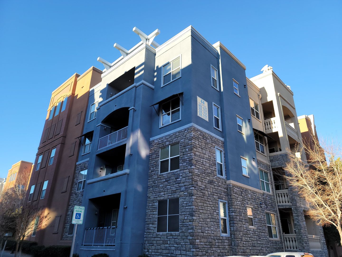 Gorgeous 2 Bedroom 2 Bath Manhattan Condo is just the place for you! – photo 1