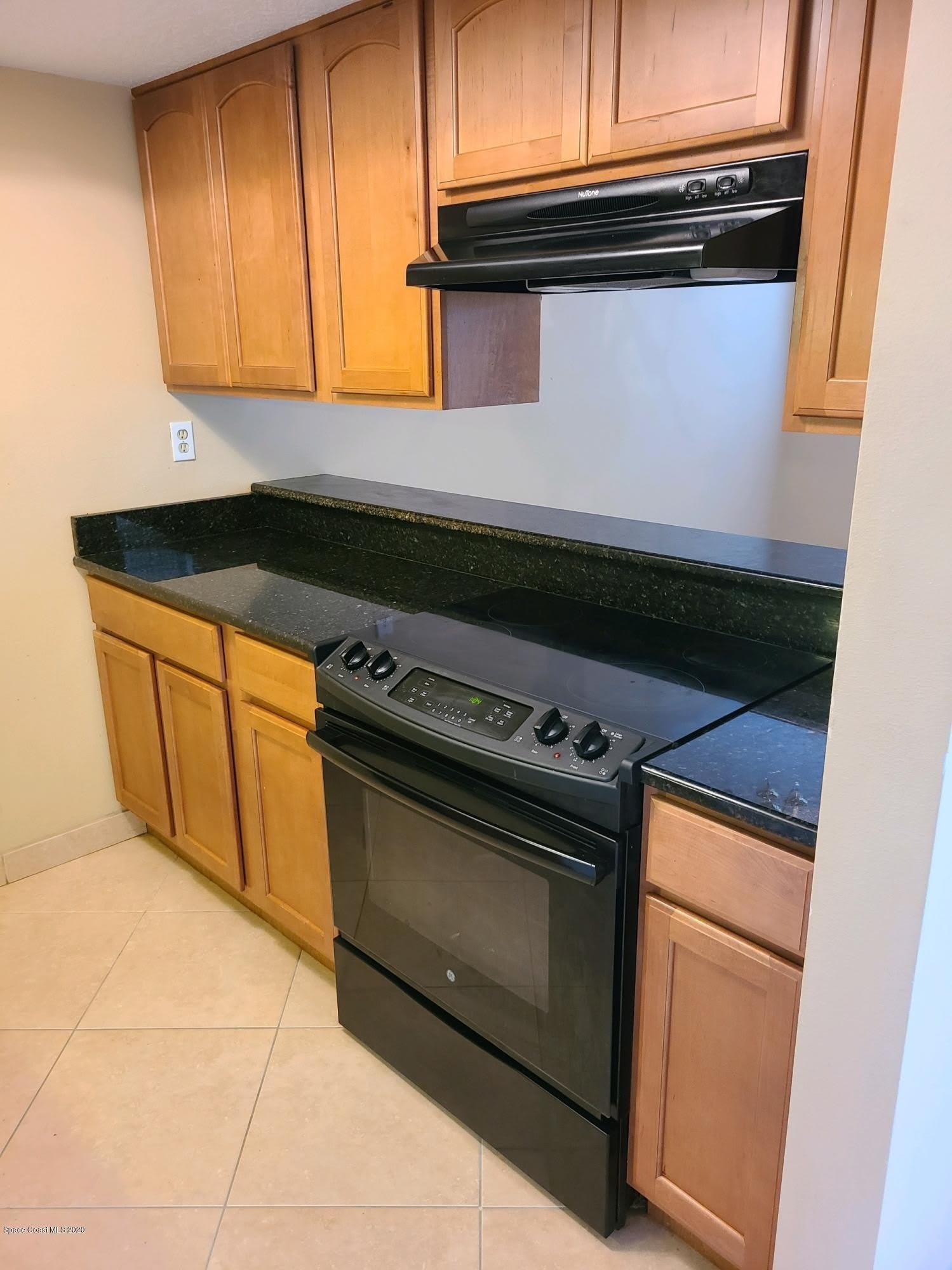 131 Bristol Court – photo 1