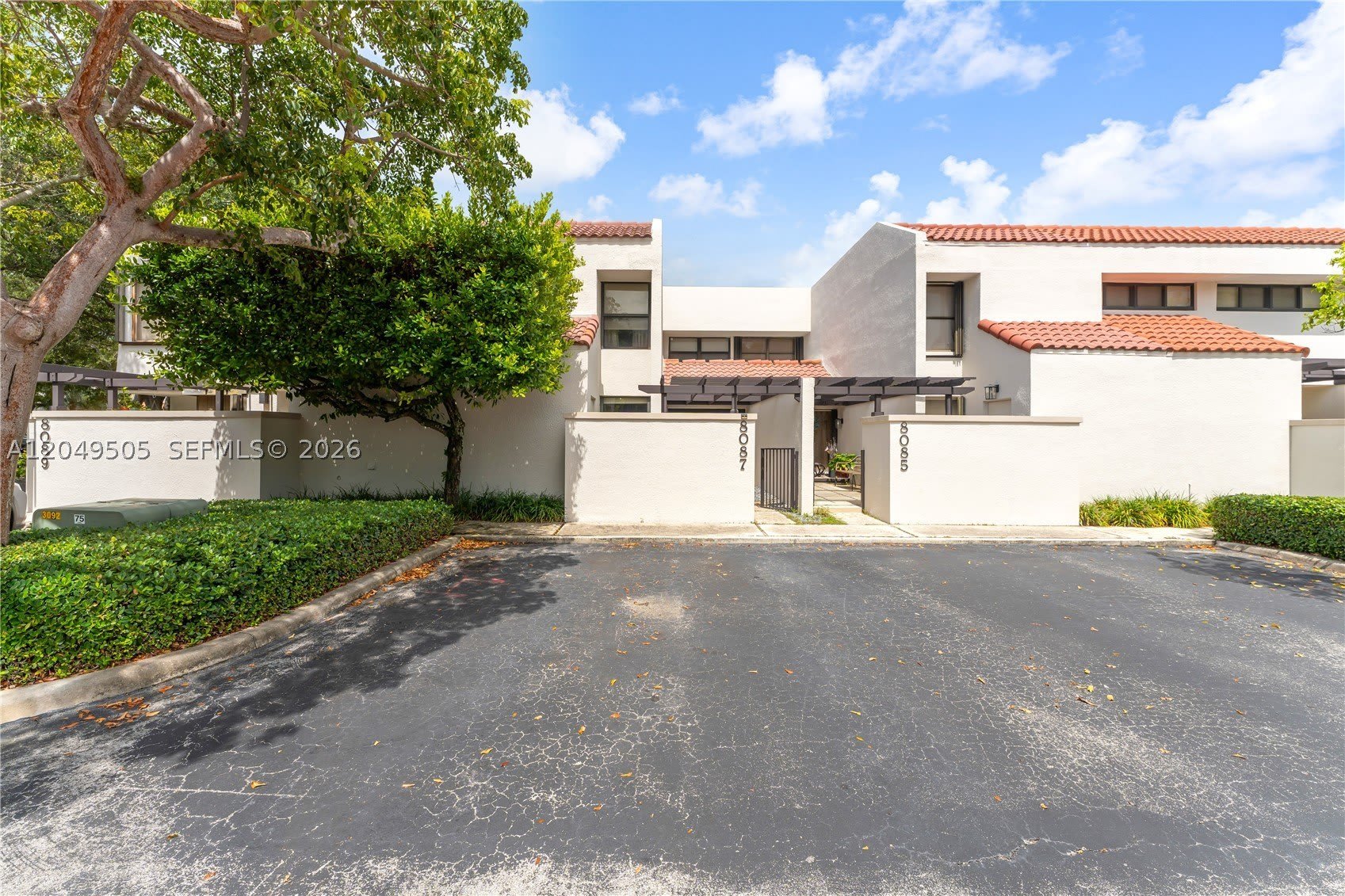8087 SW 86th Ter – photo 1 of 29