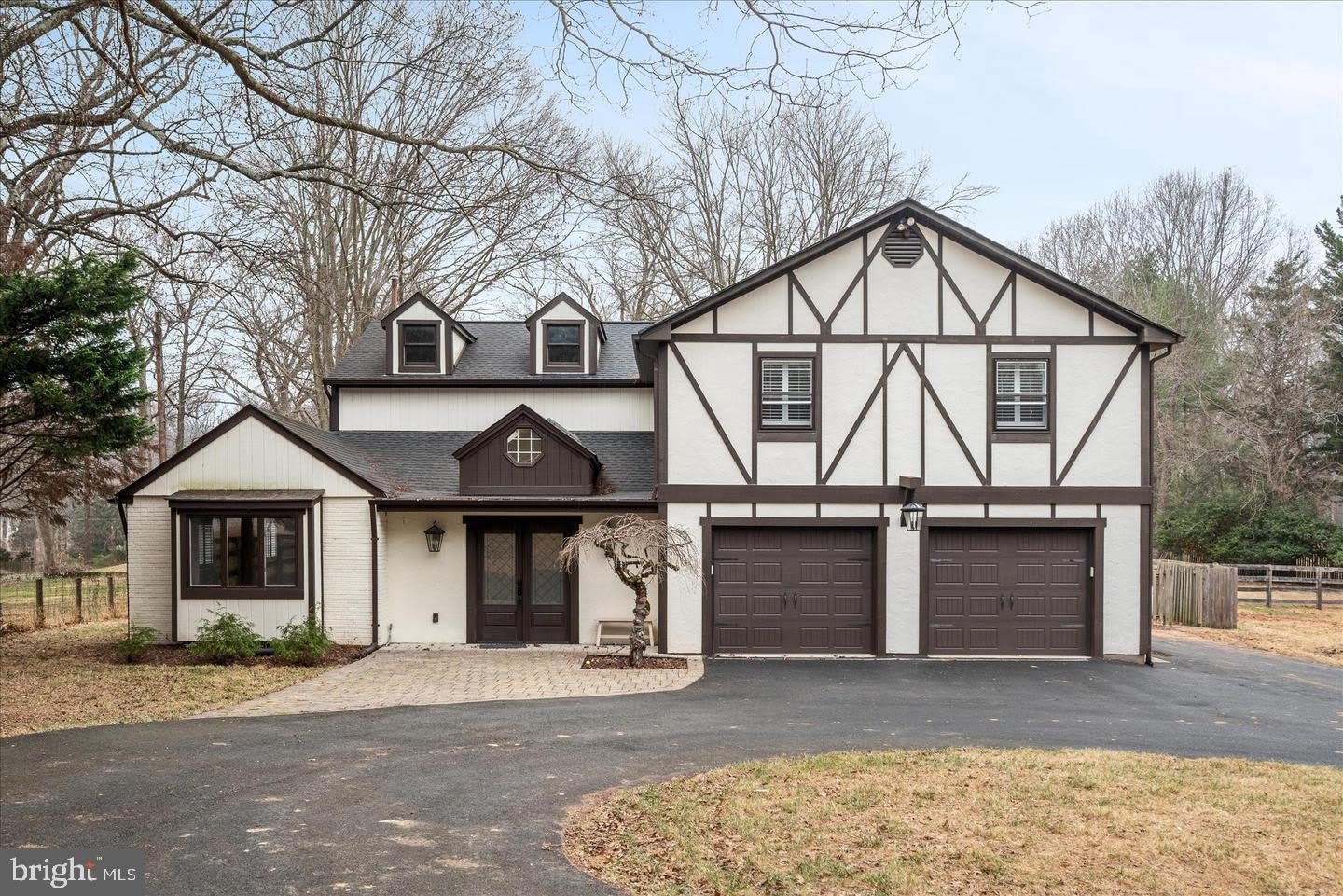 9036 JEFFERY Road – photo 1 of 56