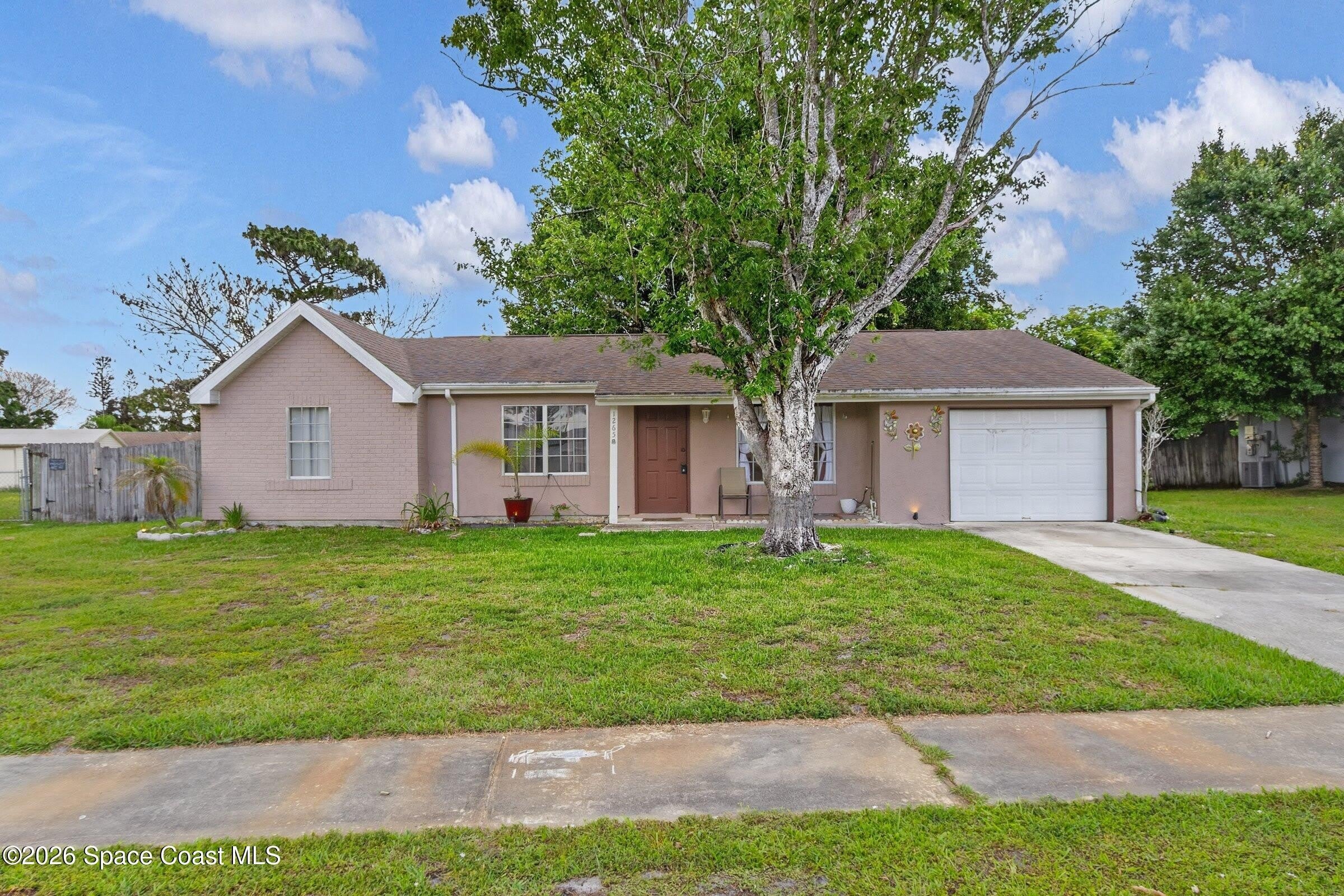 1265 Ethel Circle NE – photo 1