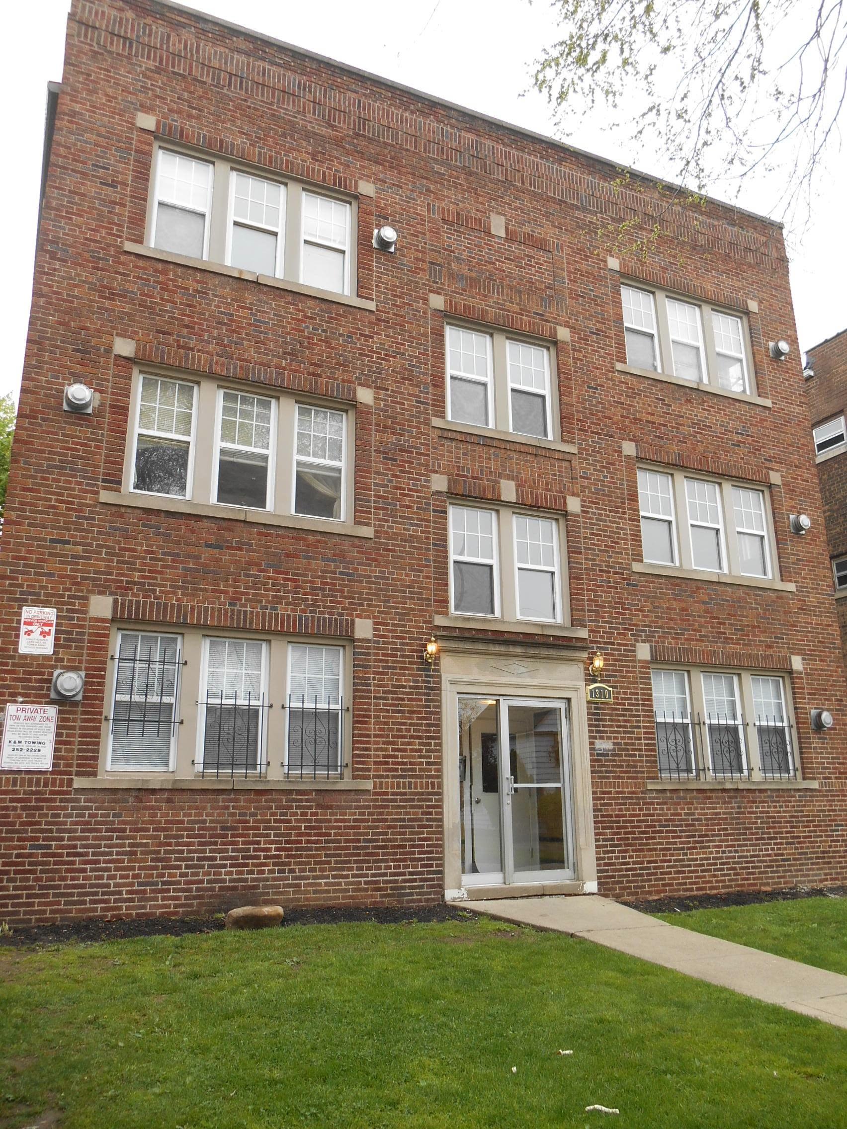 1310 W 11617 – photo 1