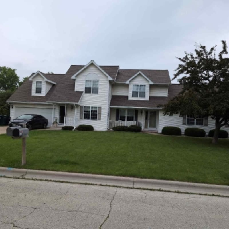 1762-1764 Barlament Drive – photo 1 of 2