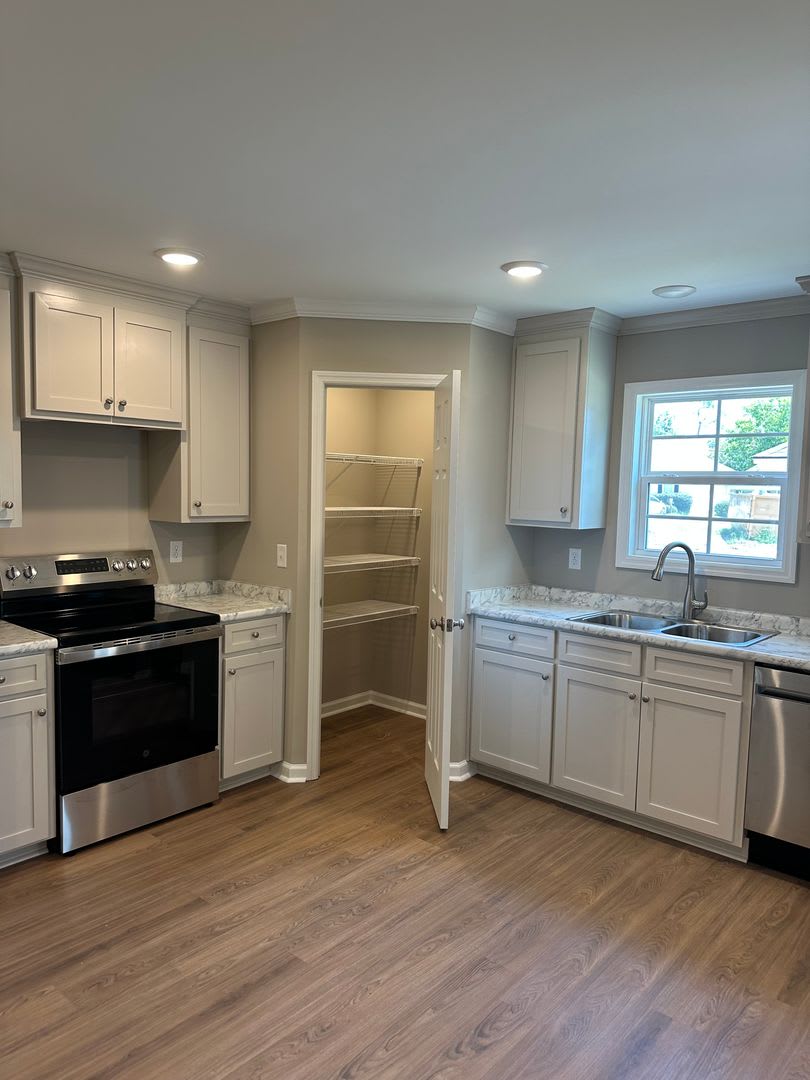 Woodard – photo 1 of 9