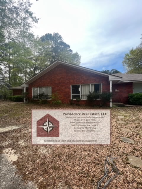 918 Robert Street – photo 1 of 7