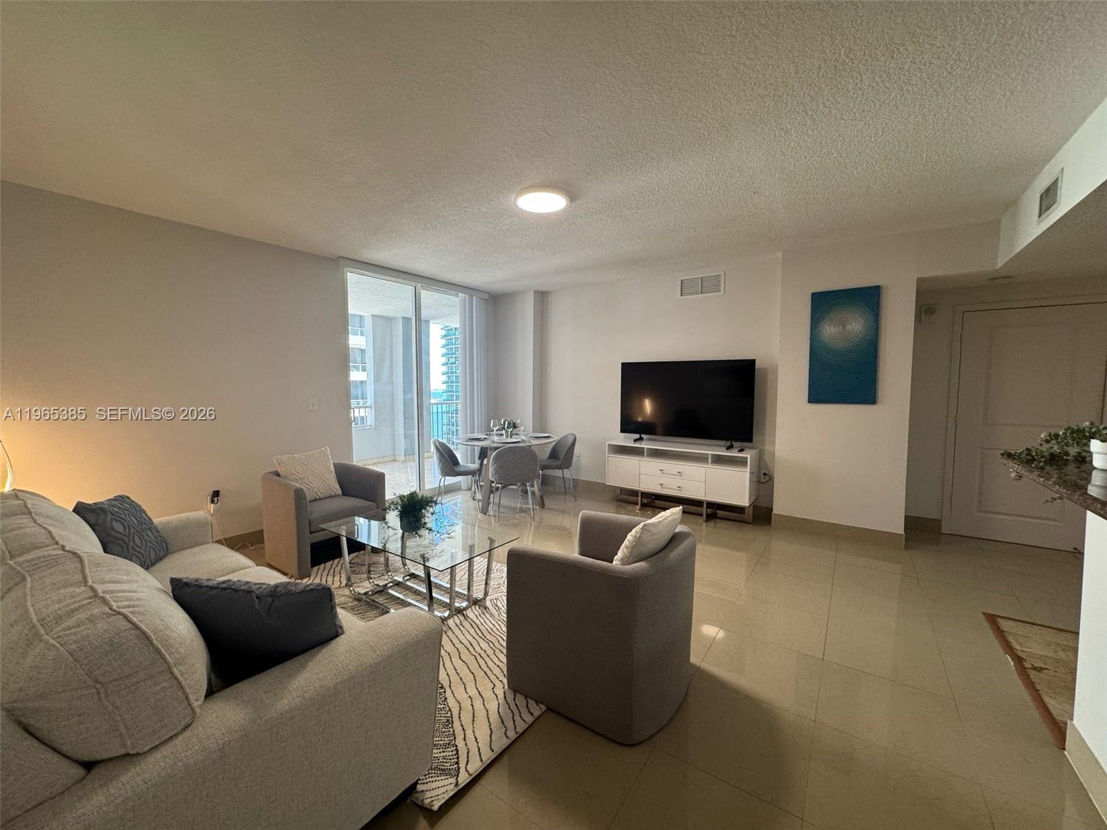 170 Se 14th St – photo 1