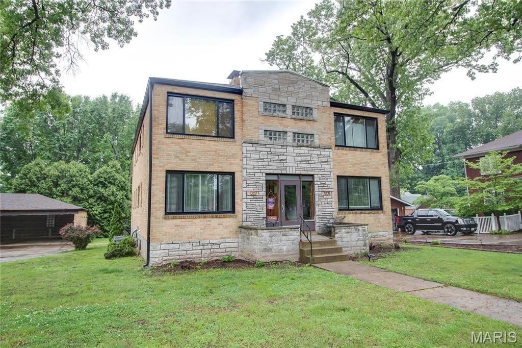 1209 Logan – photo 1 of 23