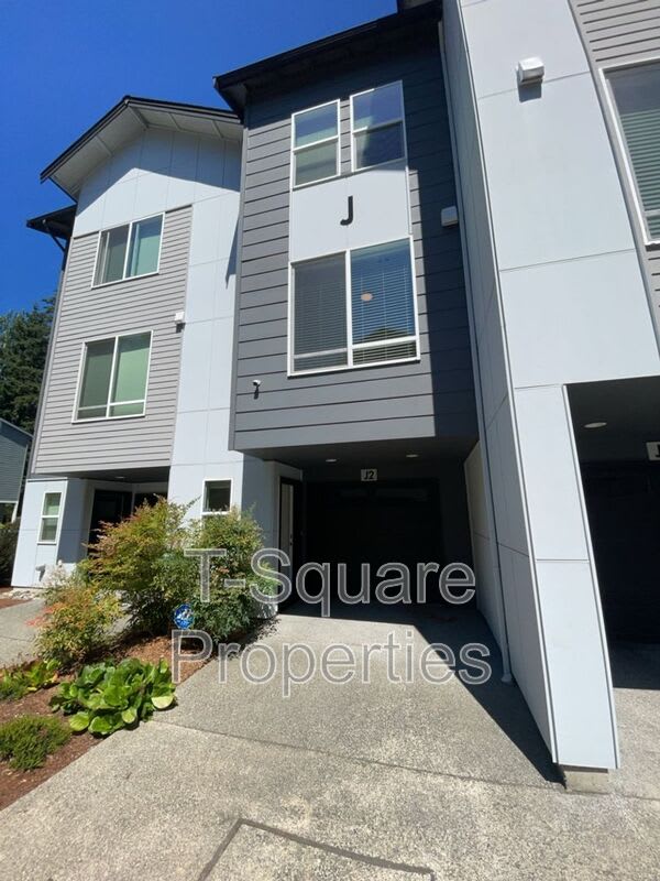 13117 3Rd Ave Se – photo 1 of 68