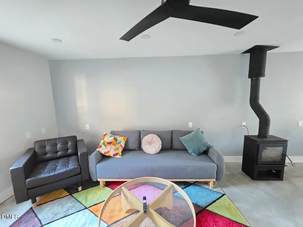 114 Chaucer Court – photo 1