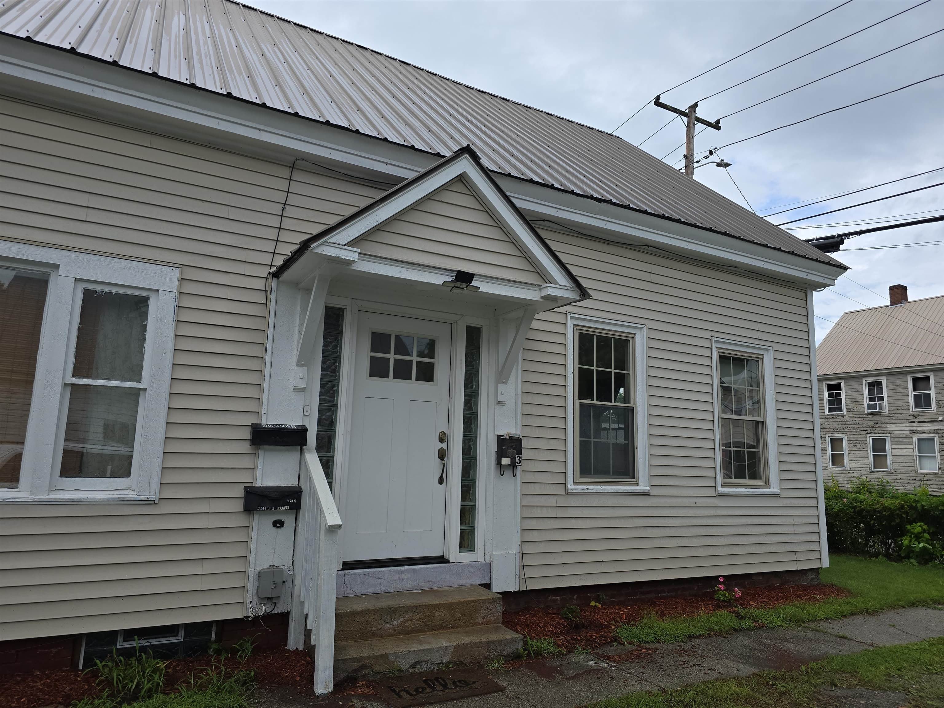 220 Main Street – photo 1 of 21