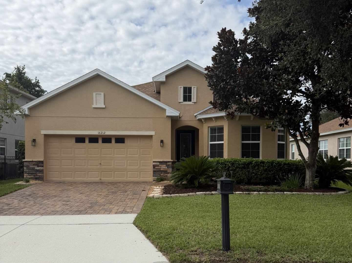 Stunning Waterfront 3 Br Home In Greater Lakes Sawgrass Bay Community Of Clermont Minutes From Disney – photo 1