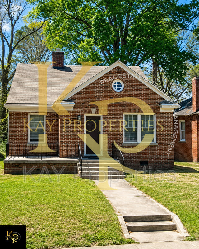 817 Marigold St – photo 1