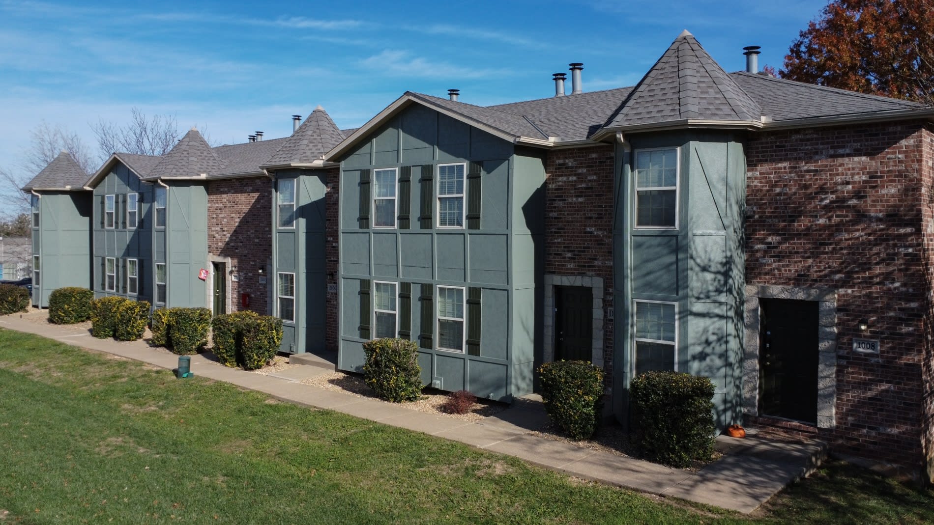 Windsor Townhomes – photo 1