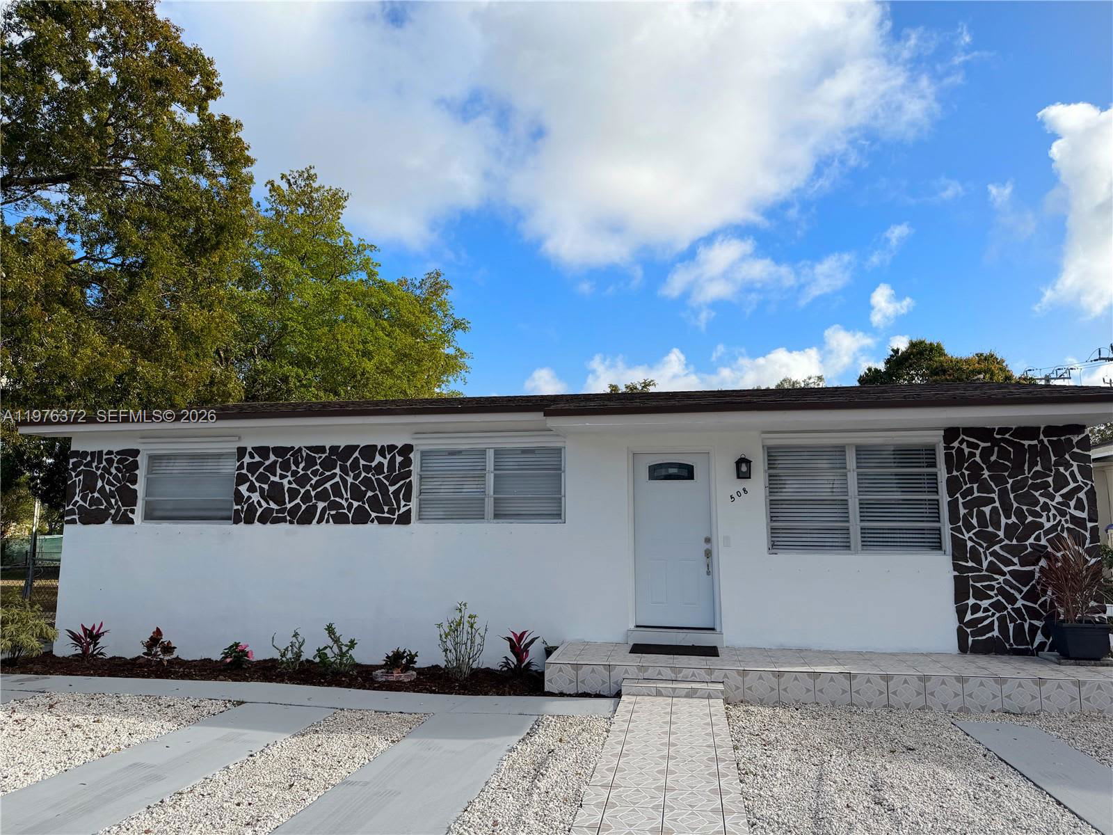 508 East 23rd Street – photo 1