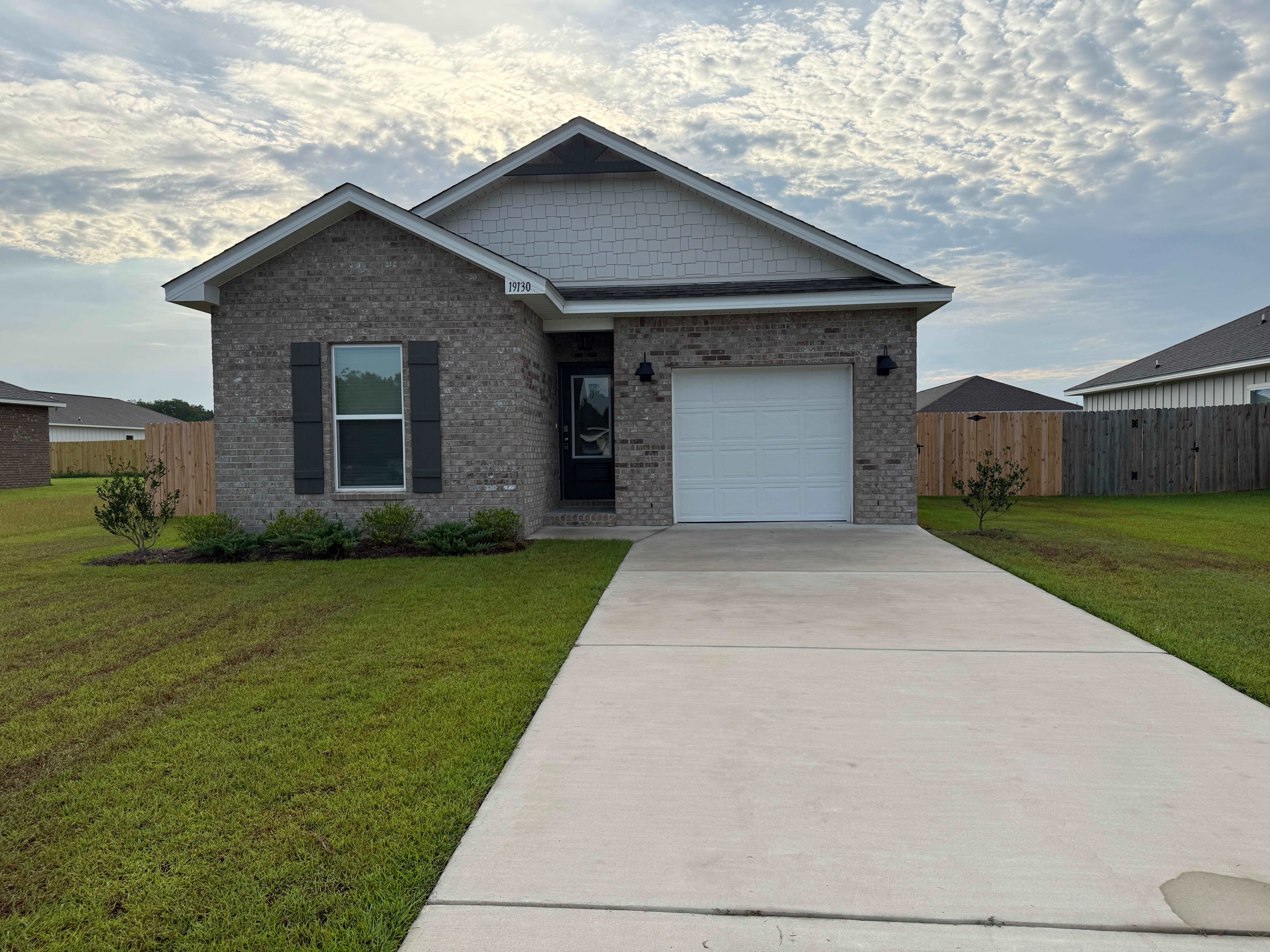 19130 Treehill Ln – photo 1
