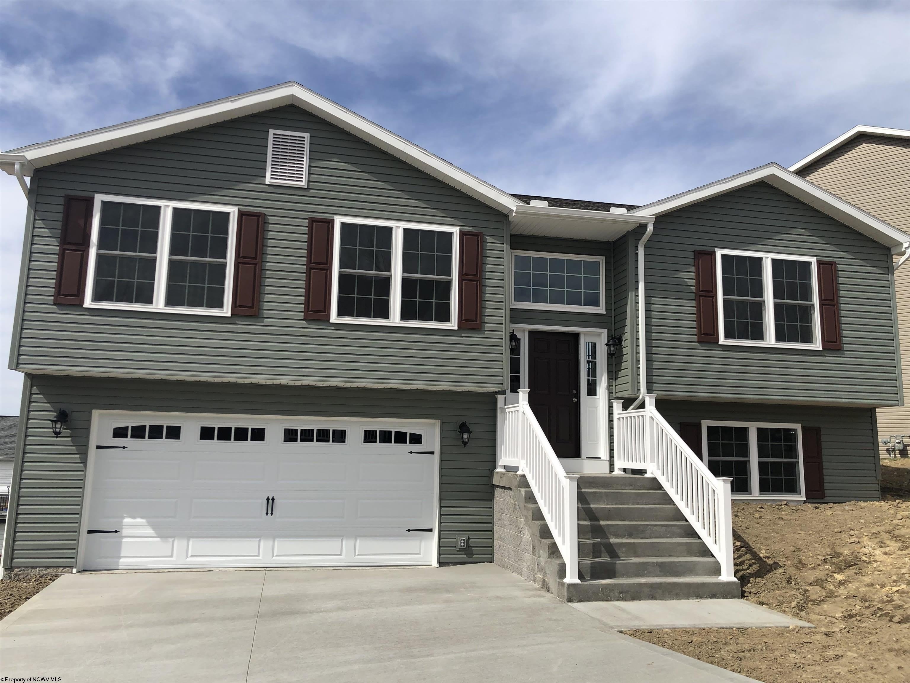 40 Summers Ridge Road – photo 1 of 15