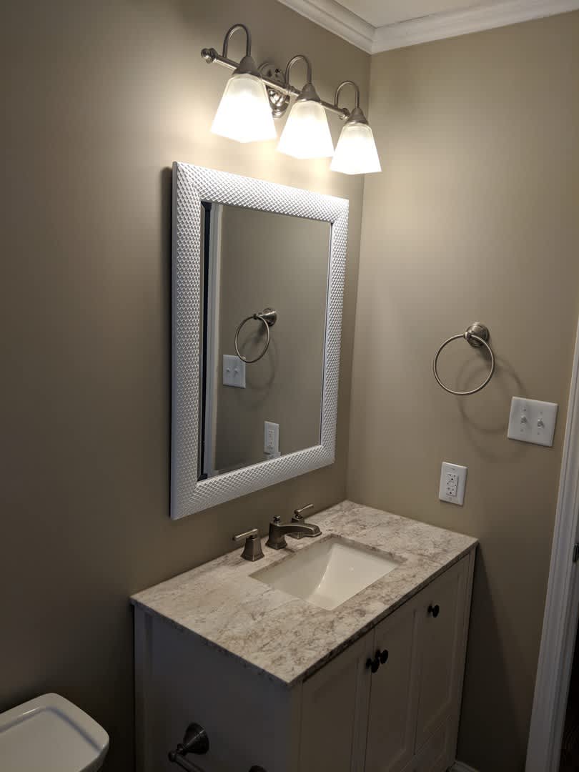 Frost Courtyard Apartments – photo 1 of 8